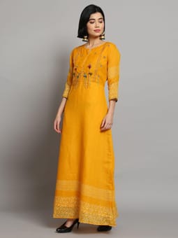 Ornamental Dress First Closer