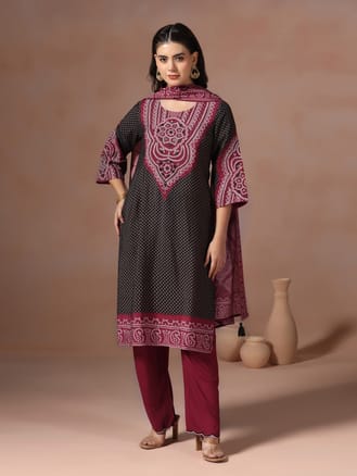 Women Chanderi Black Bandhani Print embroidered Kurta Comfort Pant Dupatta