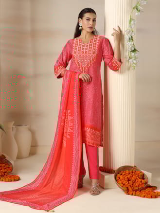 Women Chanderi Pink Bandhani Print embroidered Kurta Comfort Pant Dupatta